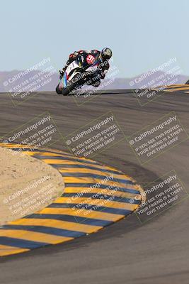 media/Dec-18-2022-SoCal Trackdays (Sun) [[8099a50955]]/Turns 9 and 10 Set 2 (1055am)/